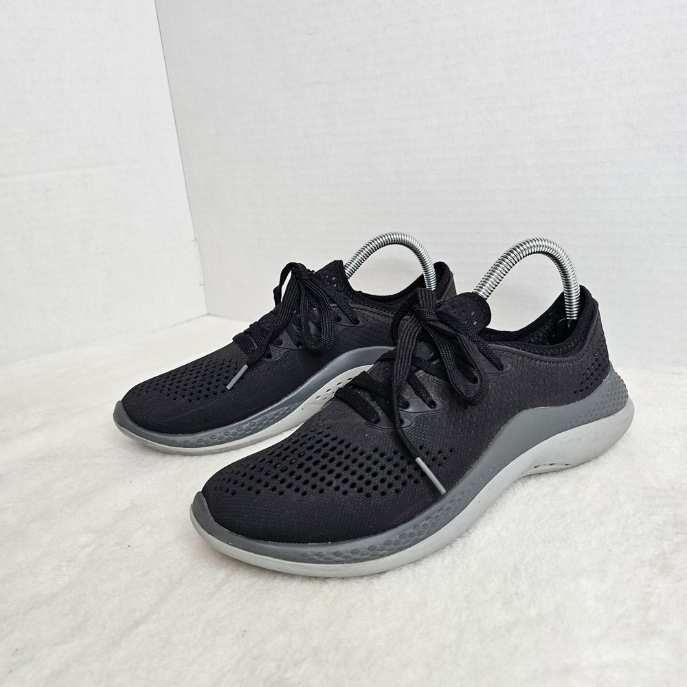 Crocs Literide 360 Pacer Athletic Sneaker Women's Sz 8 Black Lace-Up Low Top